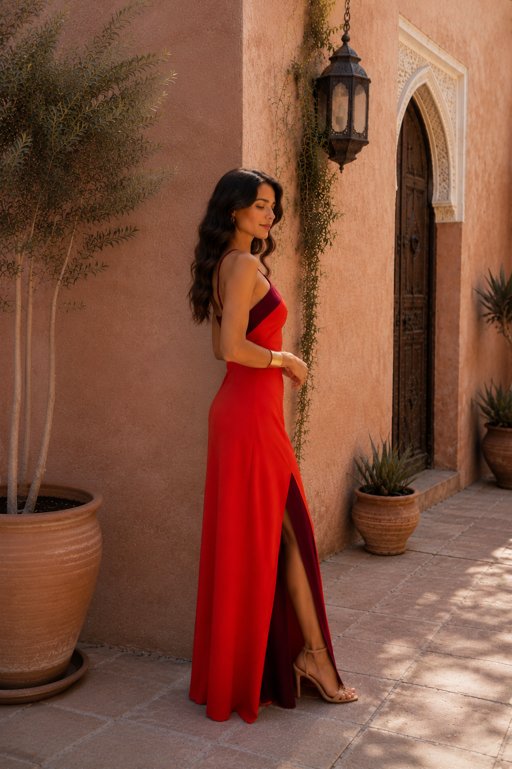 Sirena | Vestido largo halter con abertura