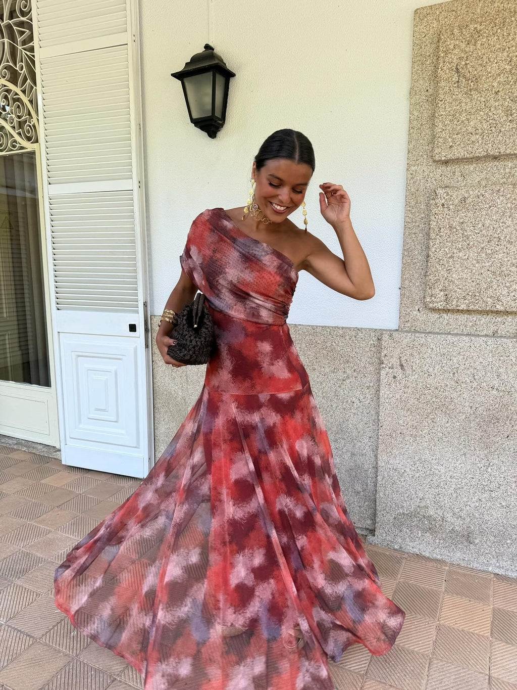 Rubí | Vestido largo asimétrico con estampado acuarela