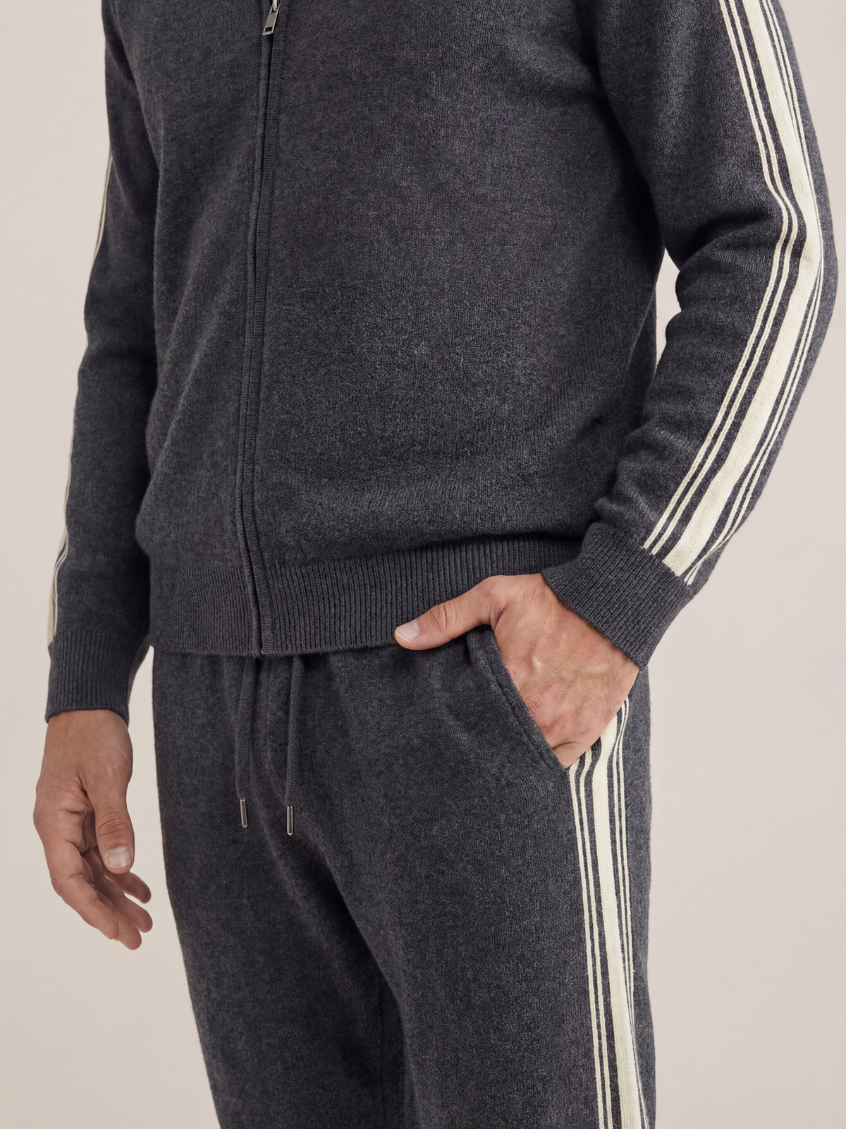 Doroteo | Conjunto Gris Oscuro