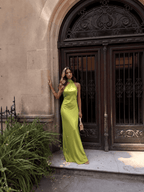 Camila | Vestido Verde Satinado