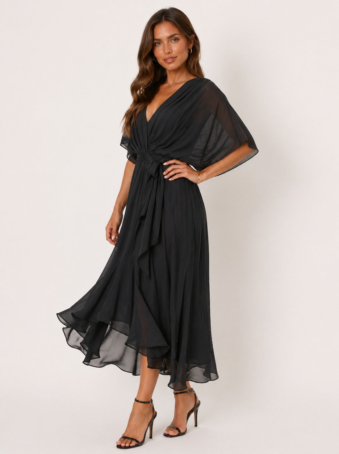 Monica | Vestido de gasa con escote en V elegante
