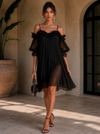 Vittoria | Minivestido Negro con Detalles de Encaje