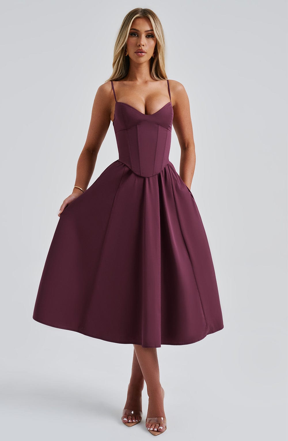 MAILEN | Vestido midi elegante estilo corsé