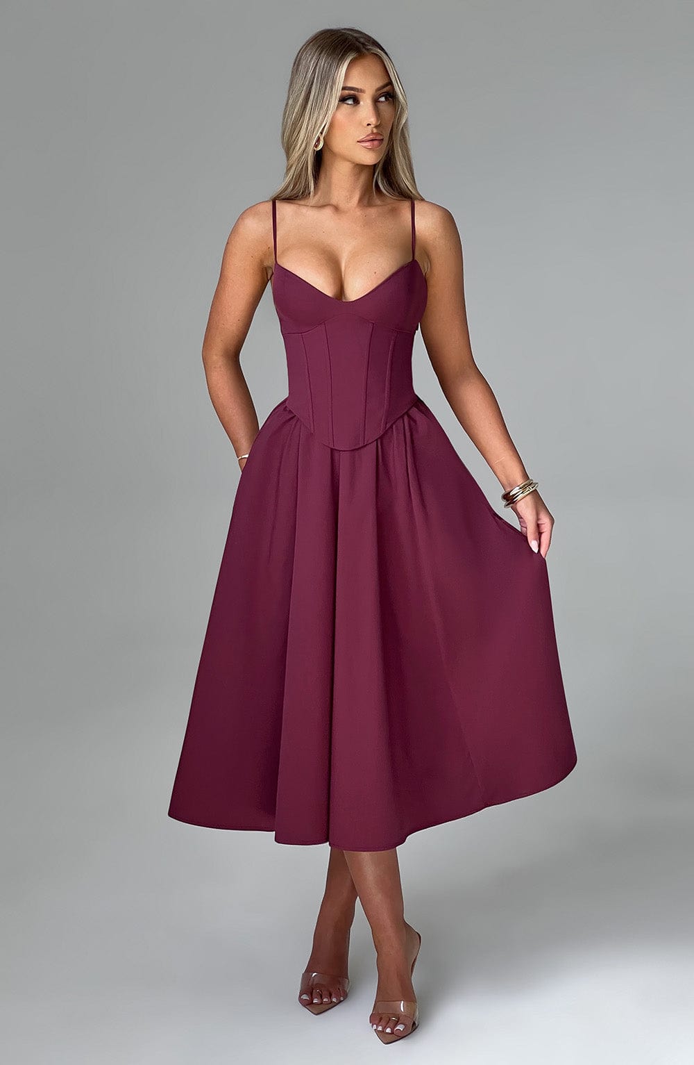 MAILEN | Vestido midi elegante estilo corsé